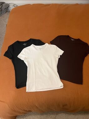 A&F Essential T-shirt Bundle